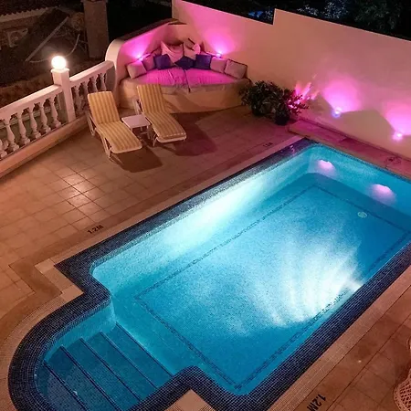 El Varadero Sleeps 6 Pool Air Con Wifi Villa *