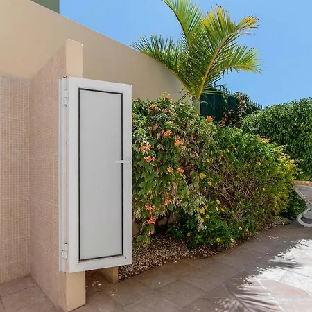 Villa El Varadero Sleeps 6 Pool Air Con Wifi Puerto de Santiago (Tenerife)