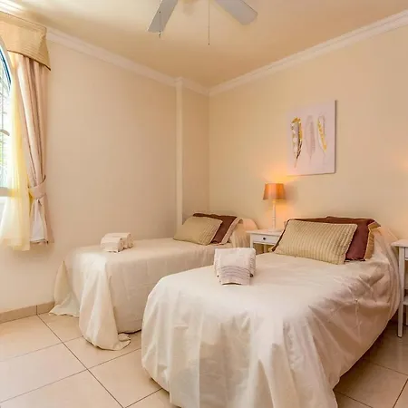 El Varadero Sleeps 6 Pool Air Con Wifi Puerto de Santiago (Tenerife)