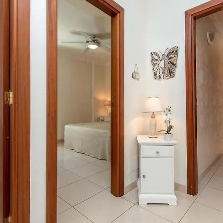 Villa El Varadero Sleeps 6 Pool Air Con Wifi Puerto de Santiago (Tenerife)
